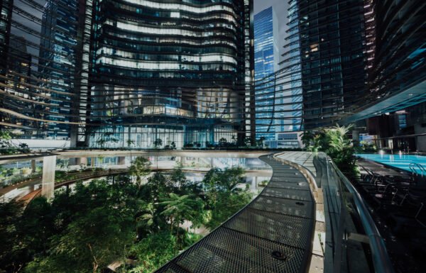 Office building, building, city and urban | HD photo by chuttersnap